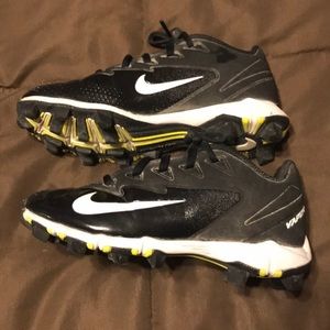 kids Nike baseball cleats